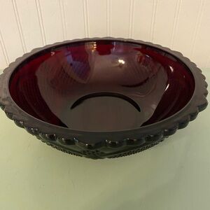 AVON cape cod collection Elegant Deep Red Glass Bowl NEW CONDITION
